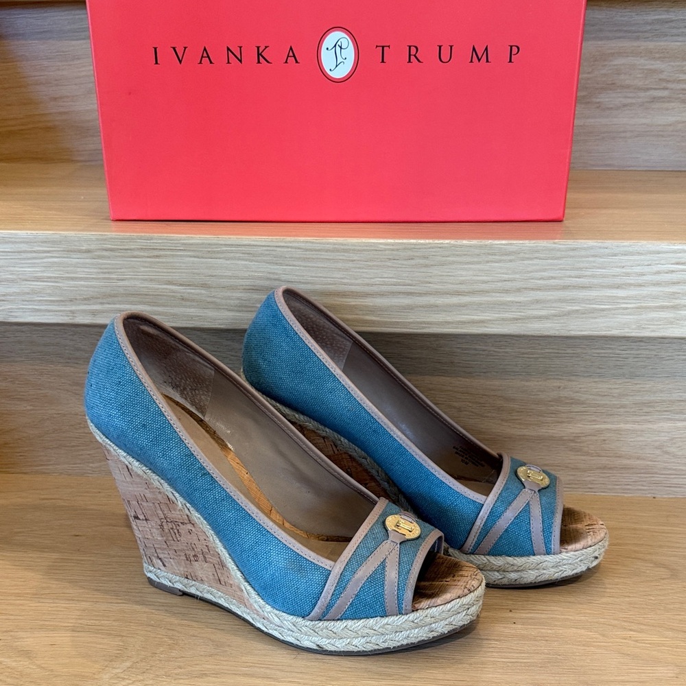 Ivanka Trump Blue Canvas Peep-Toe Espadrille Wedges with Tan Trim Sz 10